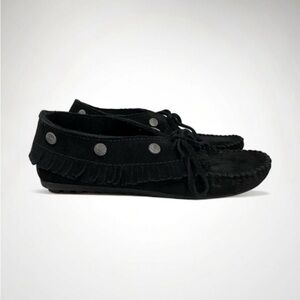 MINNETONKA Women’s Fringe Black Bootie Moccasin Size 8